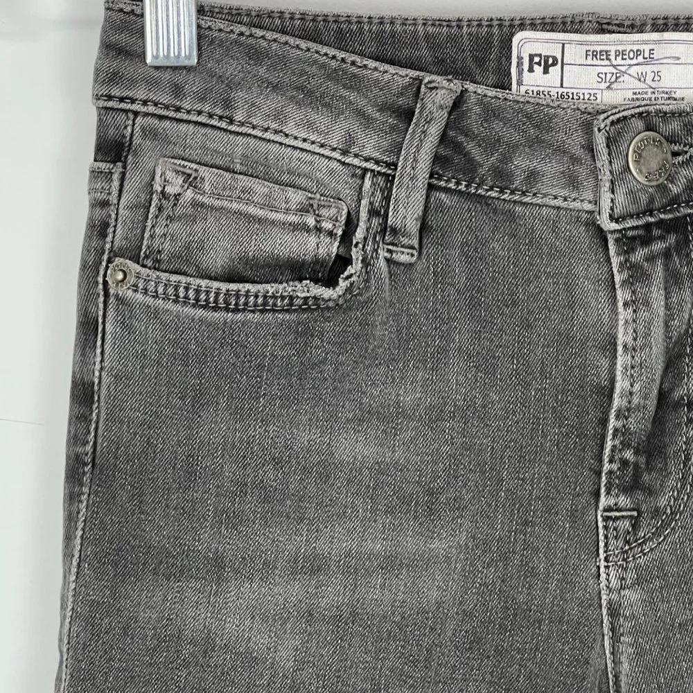 Free People Womens Black Skinny Jeans Raw Hem Mid Rise Cropped size 25
